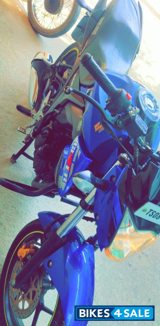 Suzuki Gixxer SF Suzuki Gixxer SF
