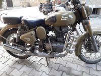 Desert Storm Royal Enfield Classic Desert Storm