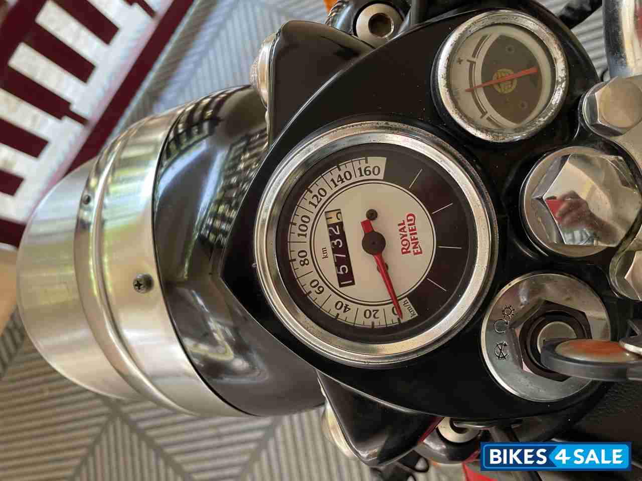 Royal Enfield Classic 350 Redditch Red