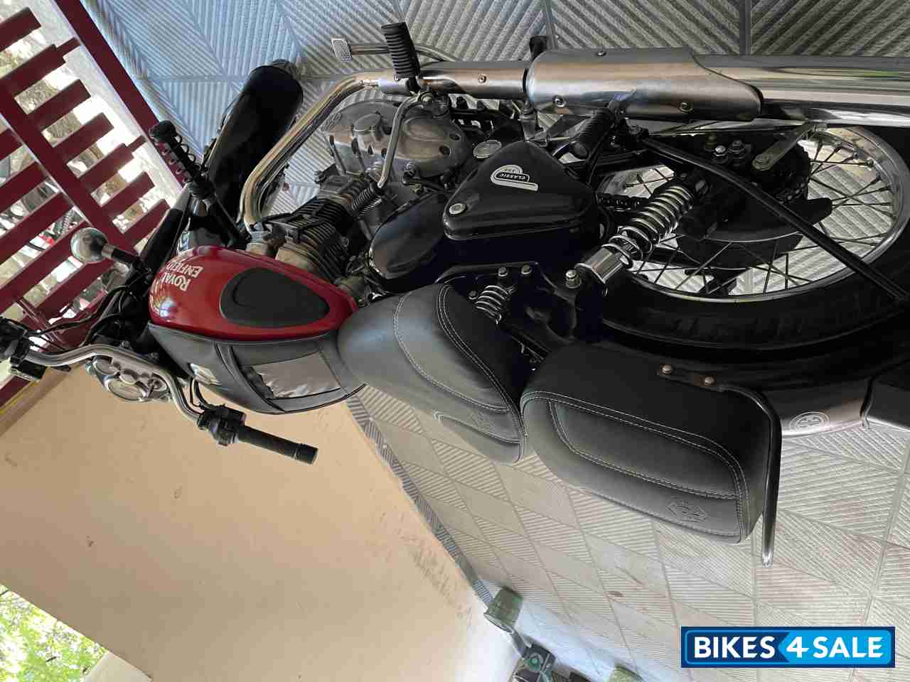 Royal Enfield Classic 350 Redditch Red