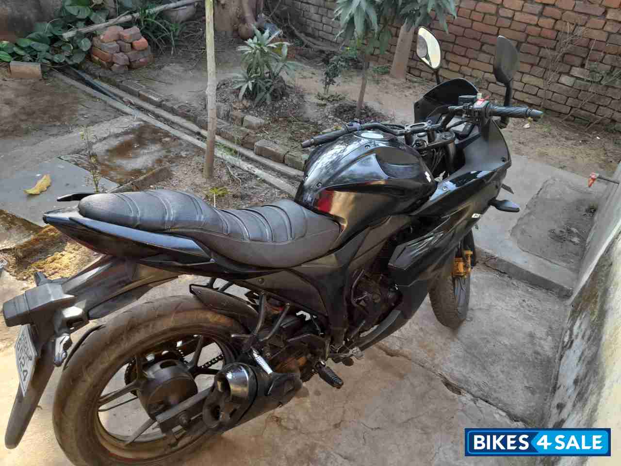 Suzuki Gixxer SF