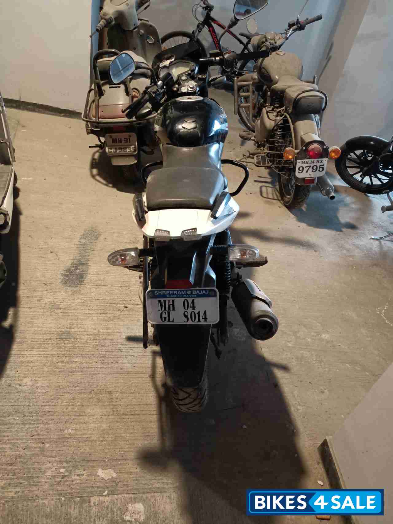 Bajaj Pulsar 180