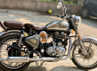 Royal Enfield Bullet 500
