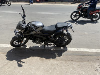 Black/grey Bajaj Pulsar NS 160 BS6