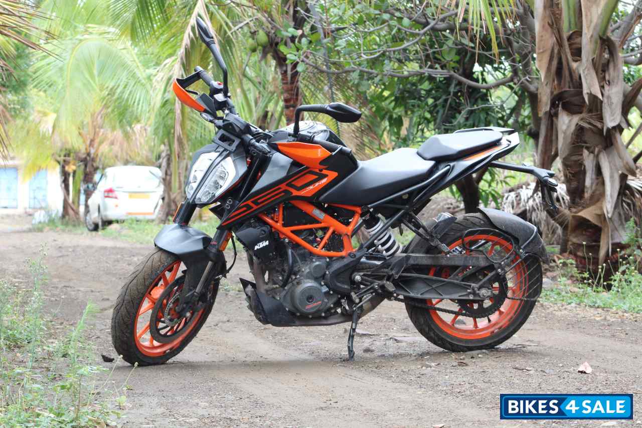 Oranges KTM Duke 250 2020