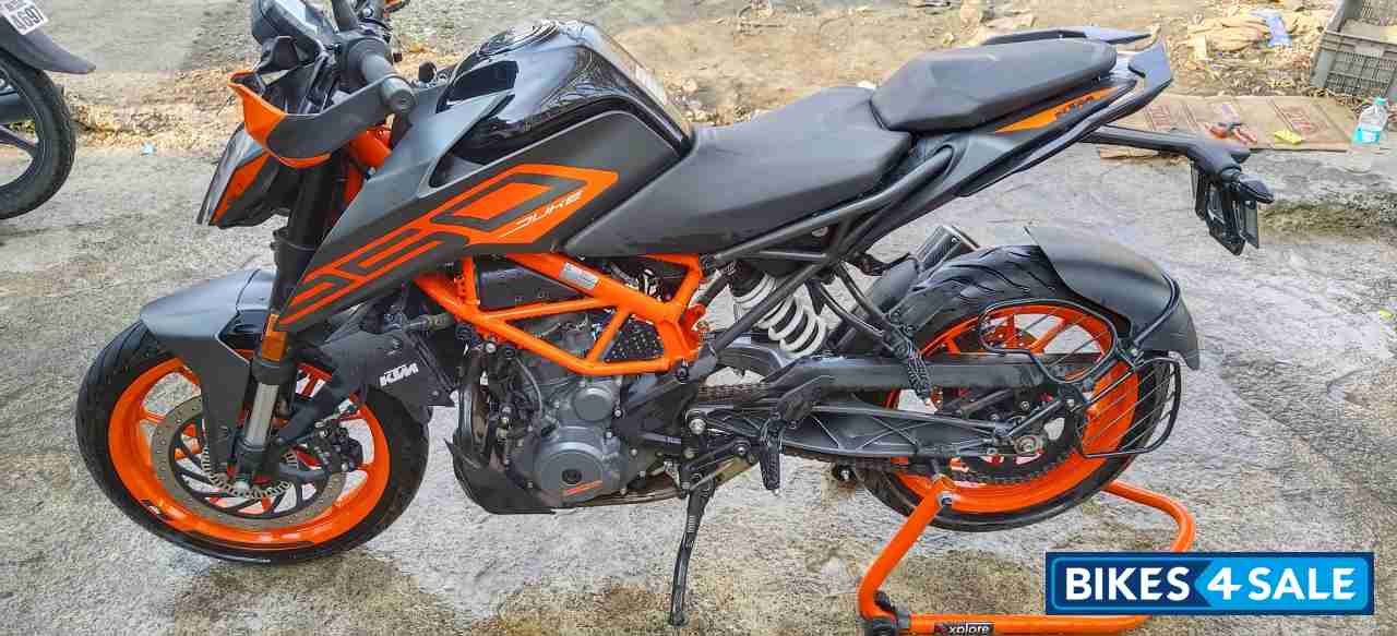 Oranges KTM Duke 250 2020