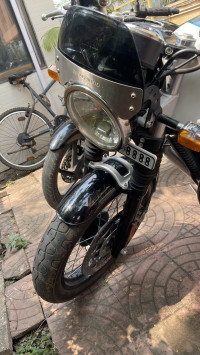 Ice Queen Royal Enfield Continental GT 650 Twin