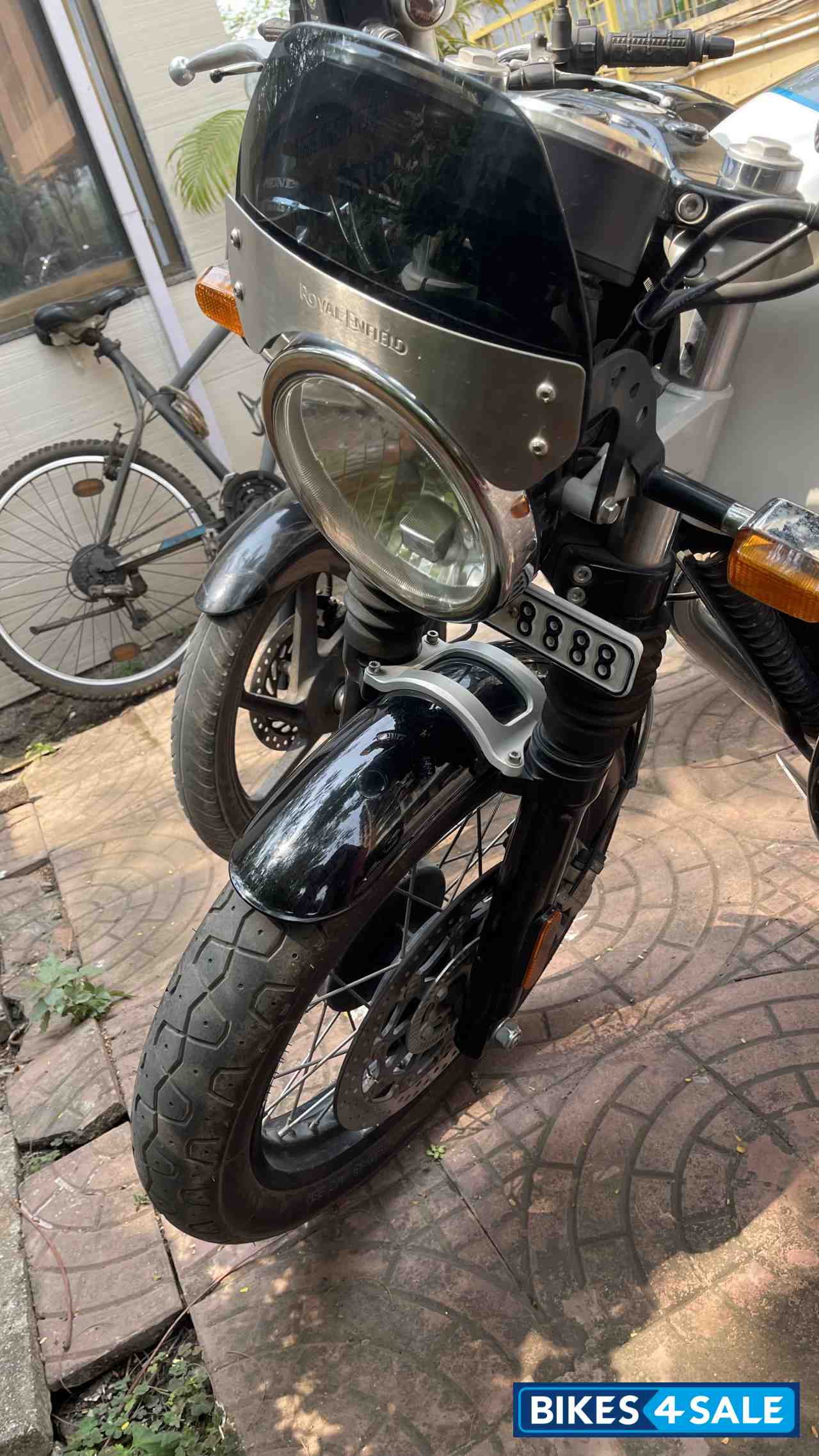 Ice Queen Royal Enfield Continental GT 650 Twin