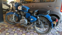 Lagoon Royal Enfield Classic 350