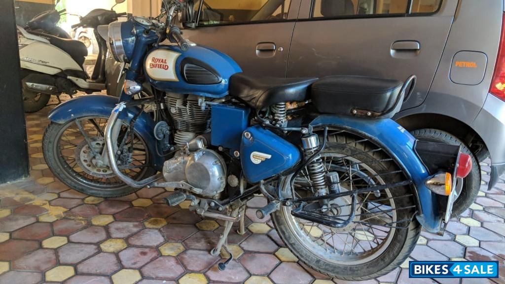 Lagoon Royal Enfield Classic 350