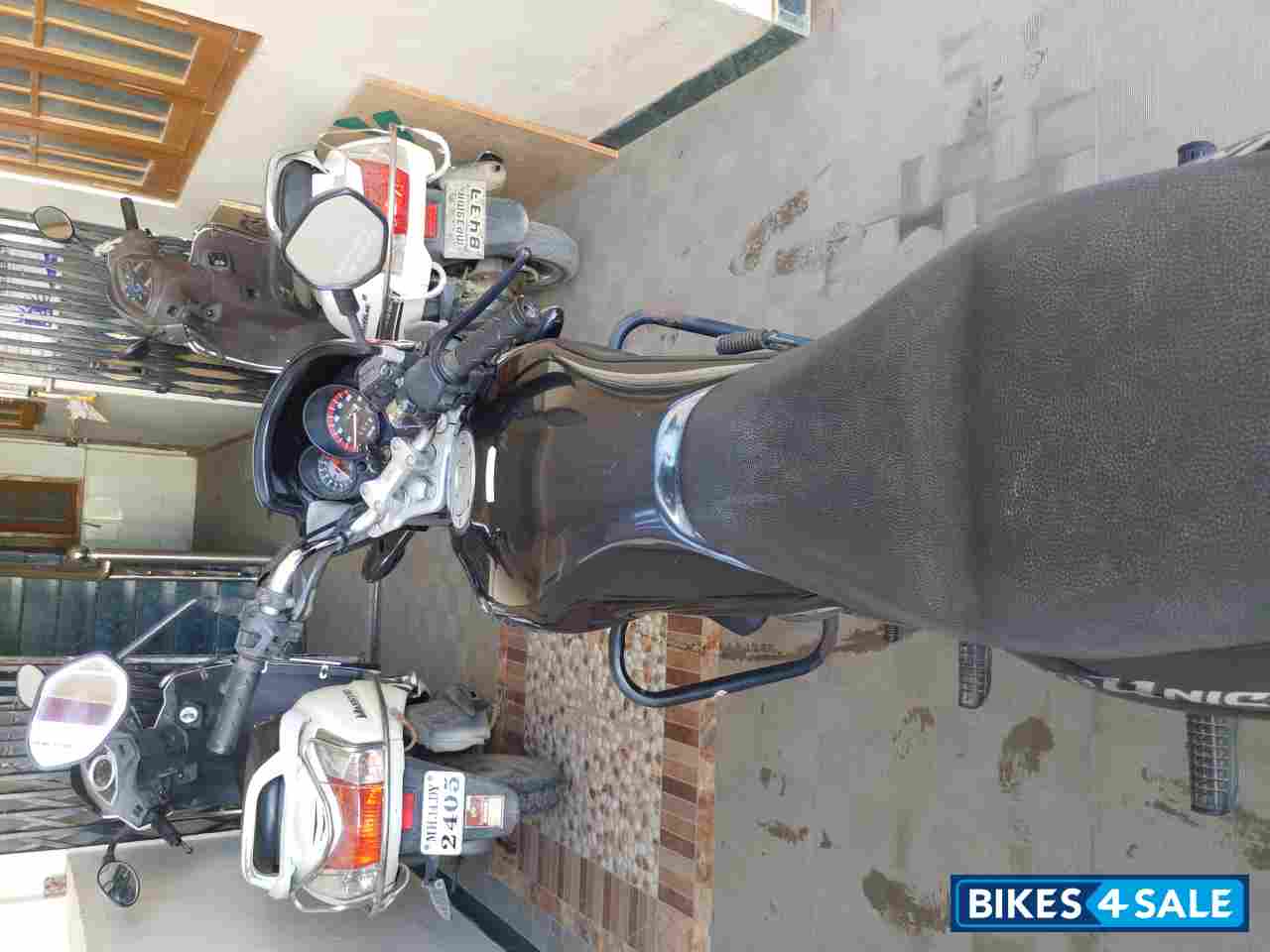 Black Honda CB Unicorn