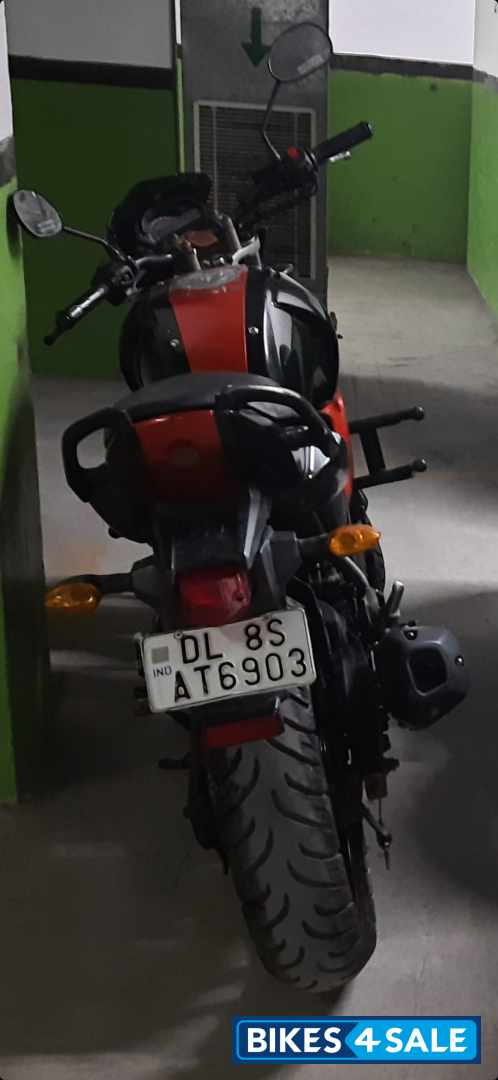 Black-orange Yamaha FZ-S Black-orange Yamaha FZ-S