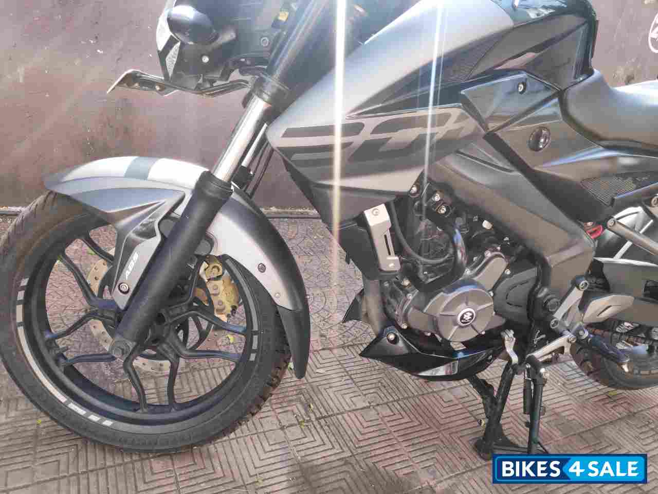 Bajaj Pulsar 200 NS