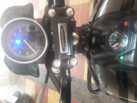 Bajaj Avenger Street 180