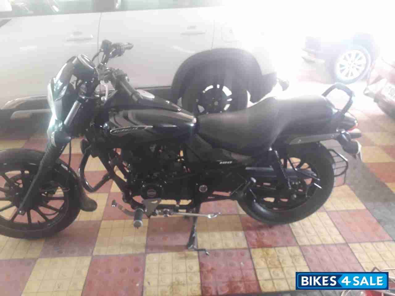Bajaj Avenger Street 180