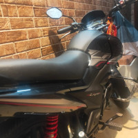 Black Honda Livo BS6