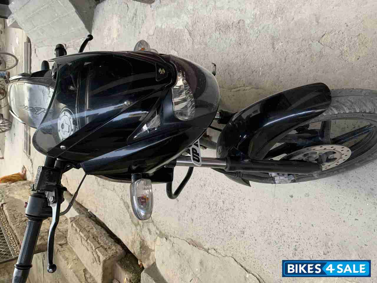 Black Bajaj Pulsar 150 DTSi