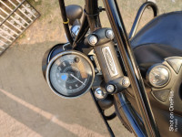 Bajaj Avenger Street 220
