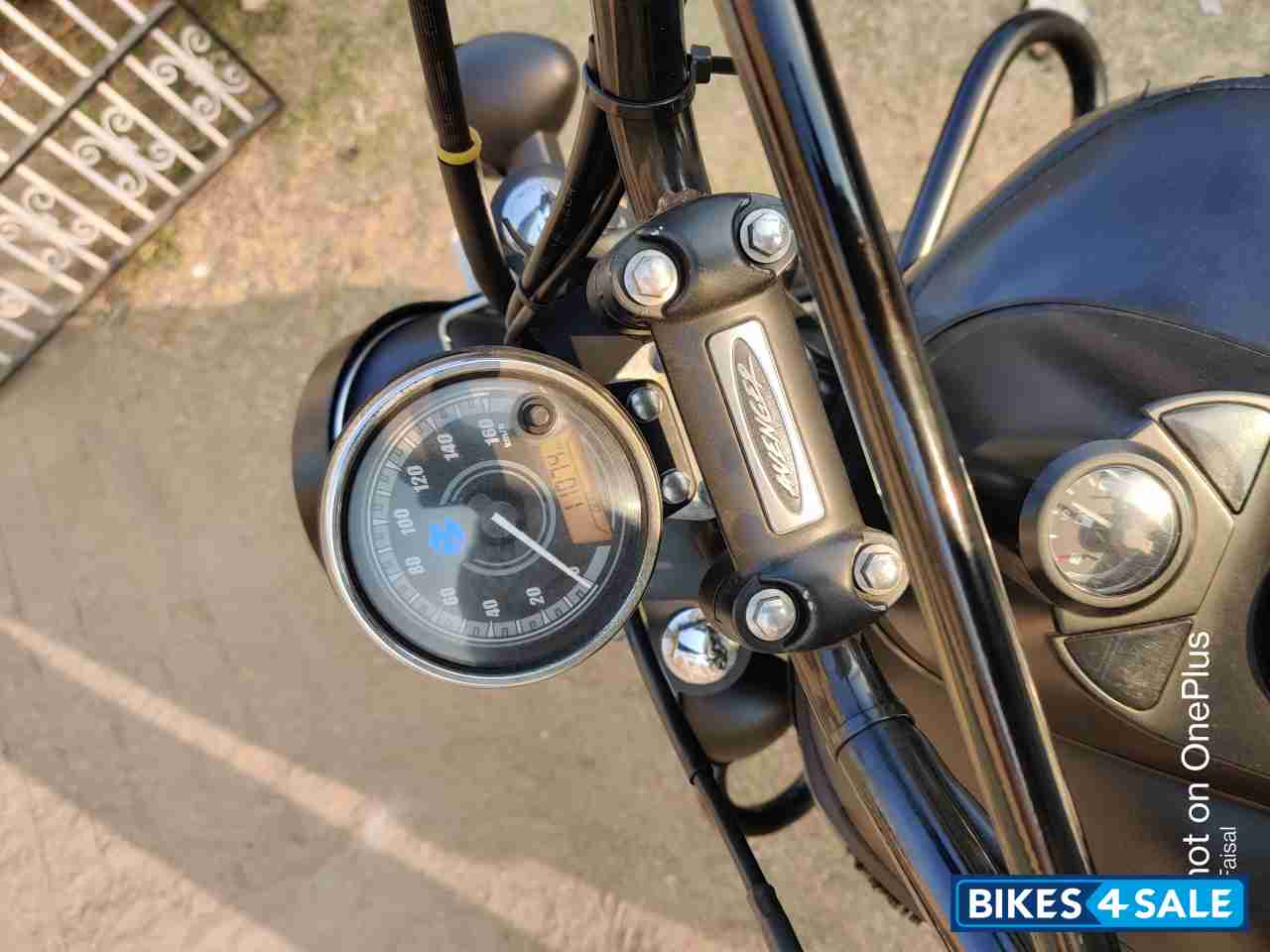 Bajaj Avenger Street 220