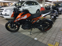 Orange KTM Duke 250