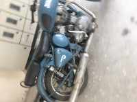 Royal Enfield Classic Squadron Blue