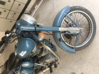 Royal Enfield Classic Squadron Blue