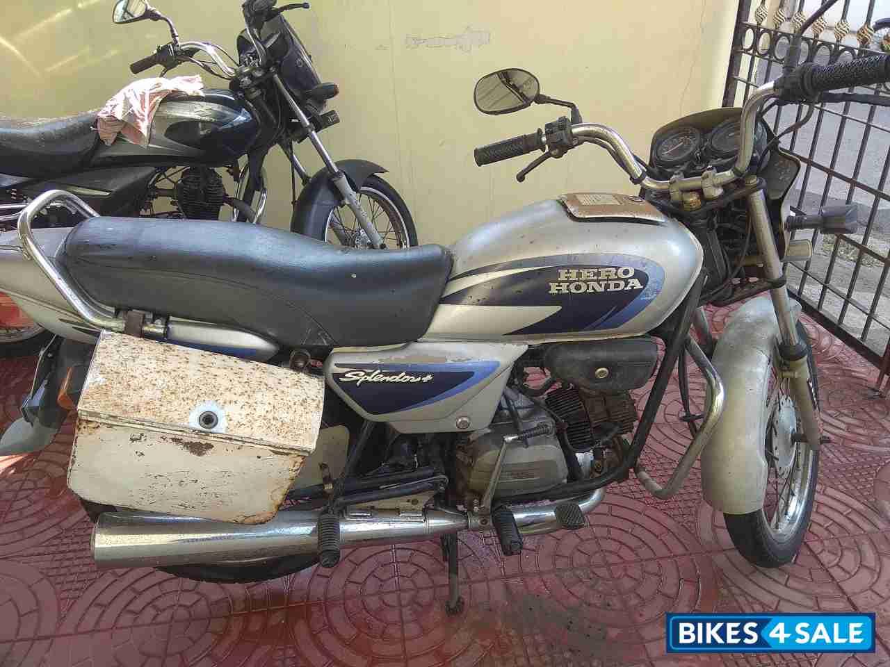 Silver Hero Splendor Plus