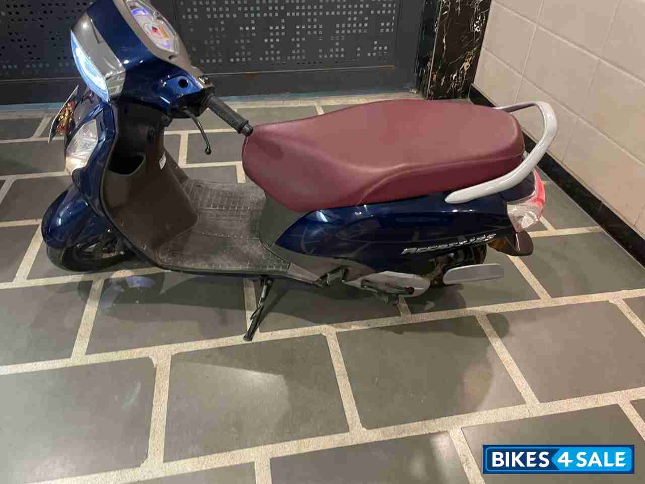 Blue Suzuki Access 125 Special Edition BS6