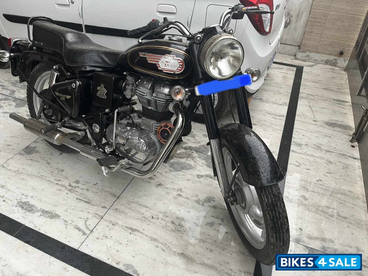 Black Royal Enfield Bullet Standard 350