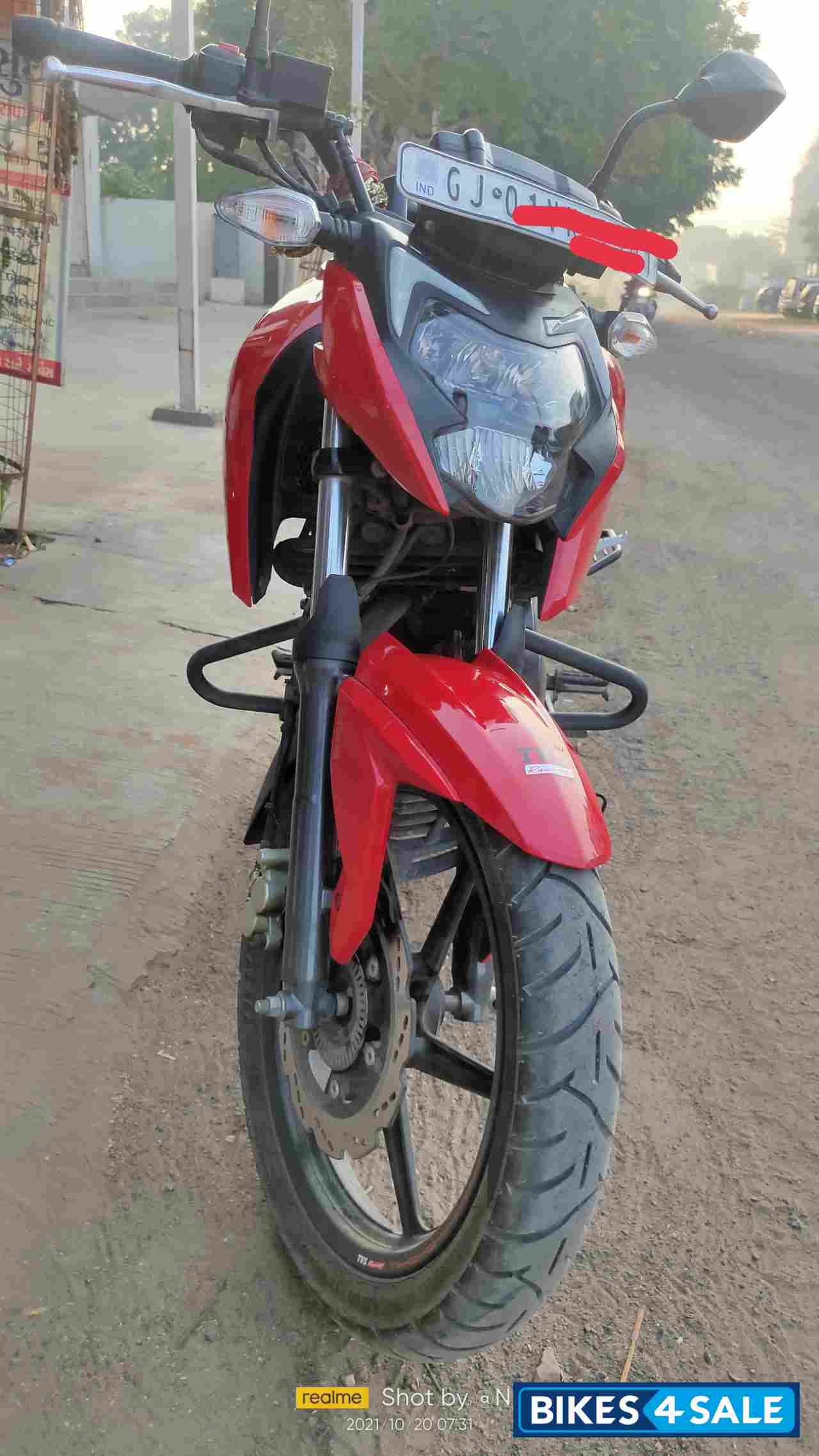 TVS Apache RTR 160 4V BS6