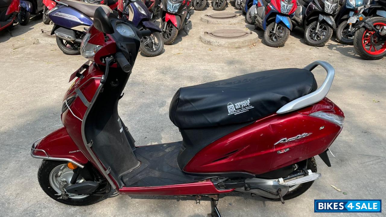 Red Honda Activa 5G