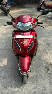 Red Honda Activa 5G