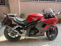 Hyosung GT650R 2016 Model