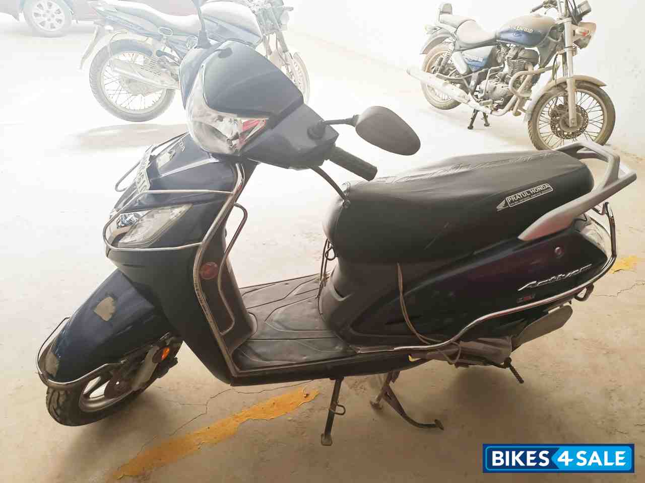 Blue Honda Activa 125 BS6
