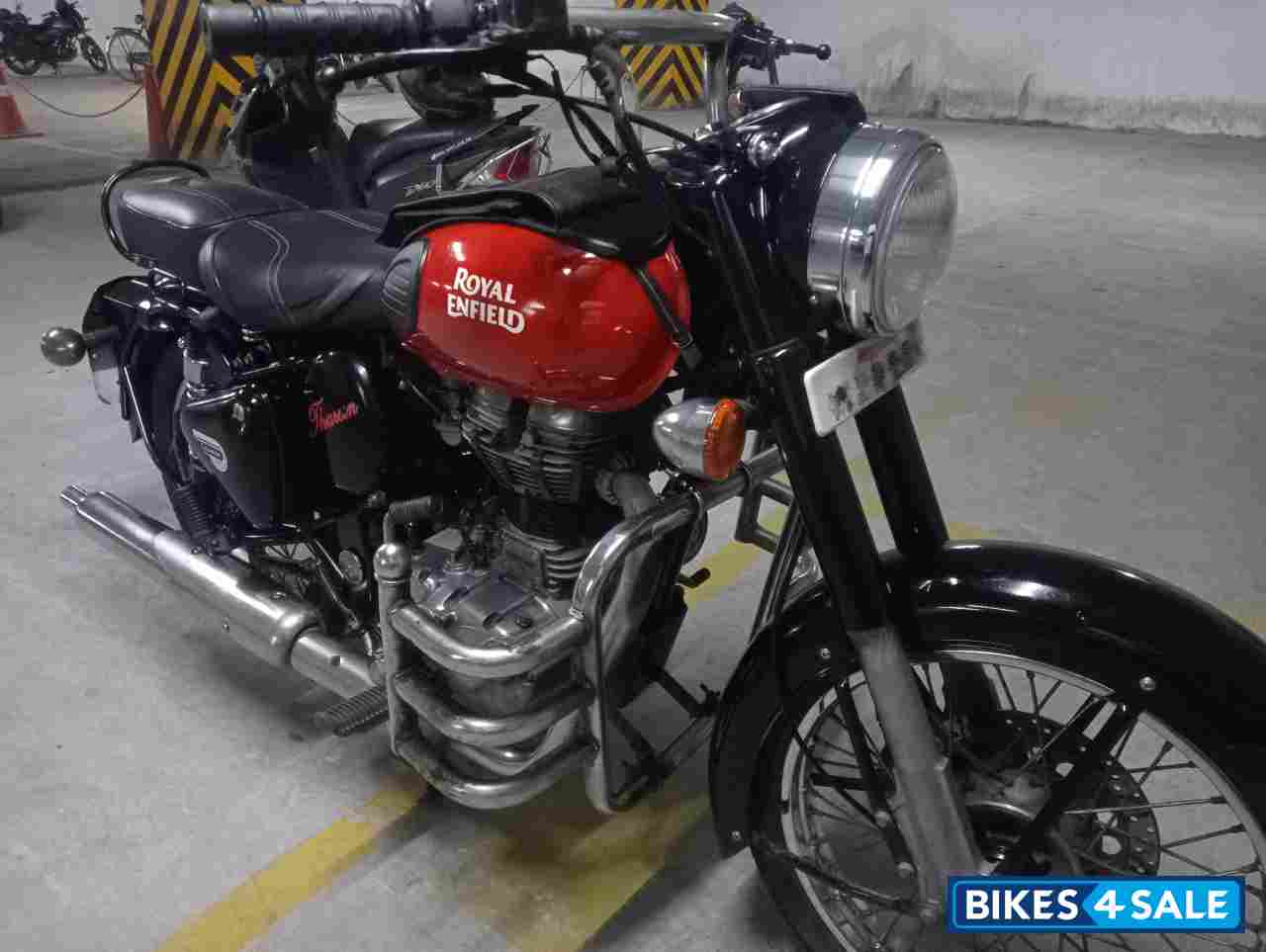 Royal Enfield Classic 350 Redditch Red