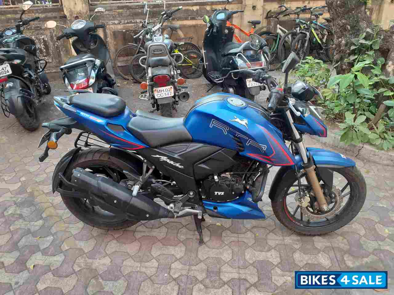 Blue TVS Apache RTR 200 4V ABS Race Edition 2.0