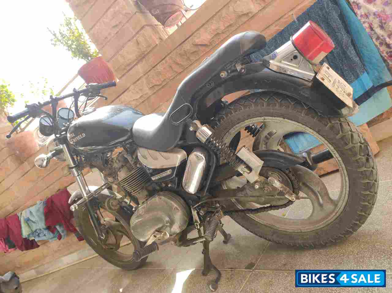 Magic Black Royal Enfield Thunderbird TwinSpark 350