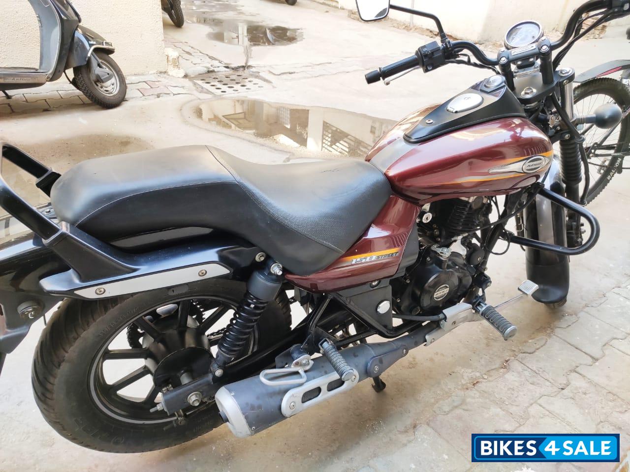 Bajaj Avenger Street 150