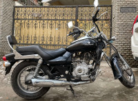 Midnight Black Bajaj Avenger 220 DTS-i