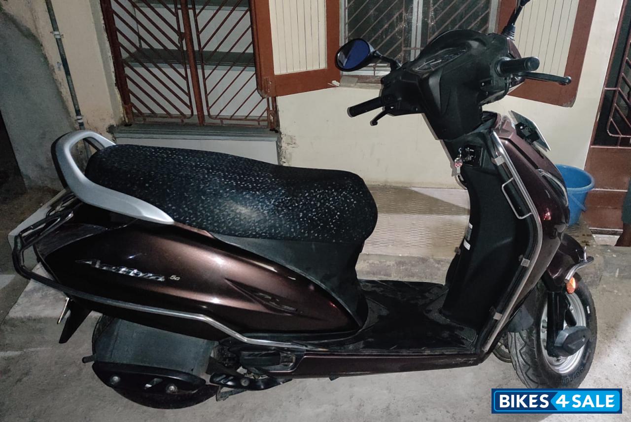 Metalic Brown Honda Activa 5G Metalic Brown Honda Activa 5G