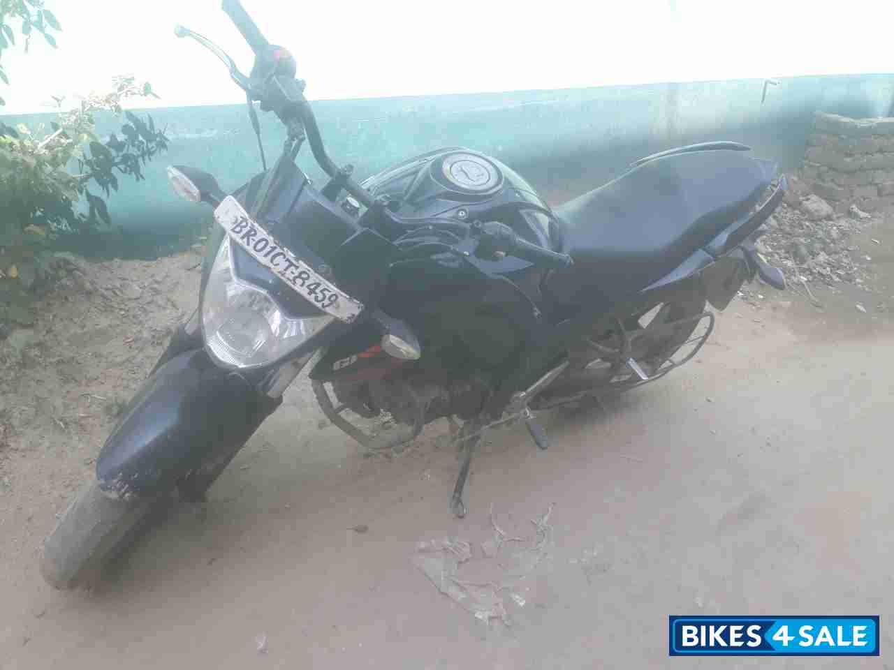 Black Suzuki Gixxer 150