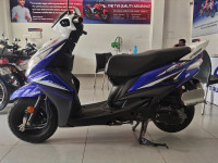 Yamaha Cygnus Ray ZR