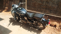 Black Royal Enfield Bullet Standard 500