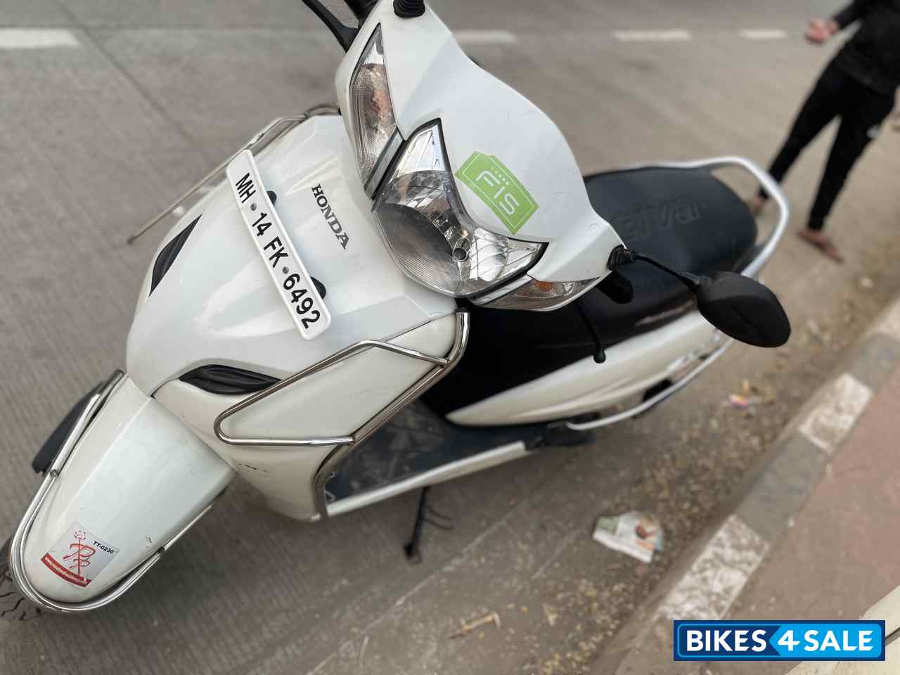 White Honda Activa 3G