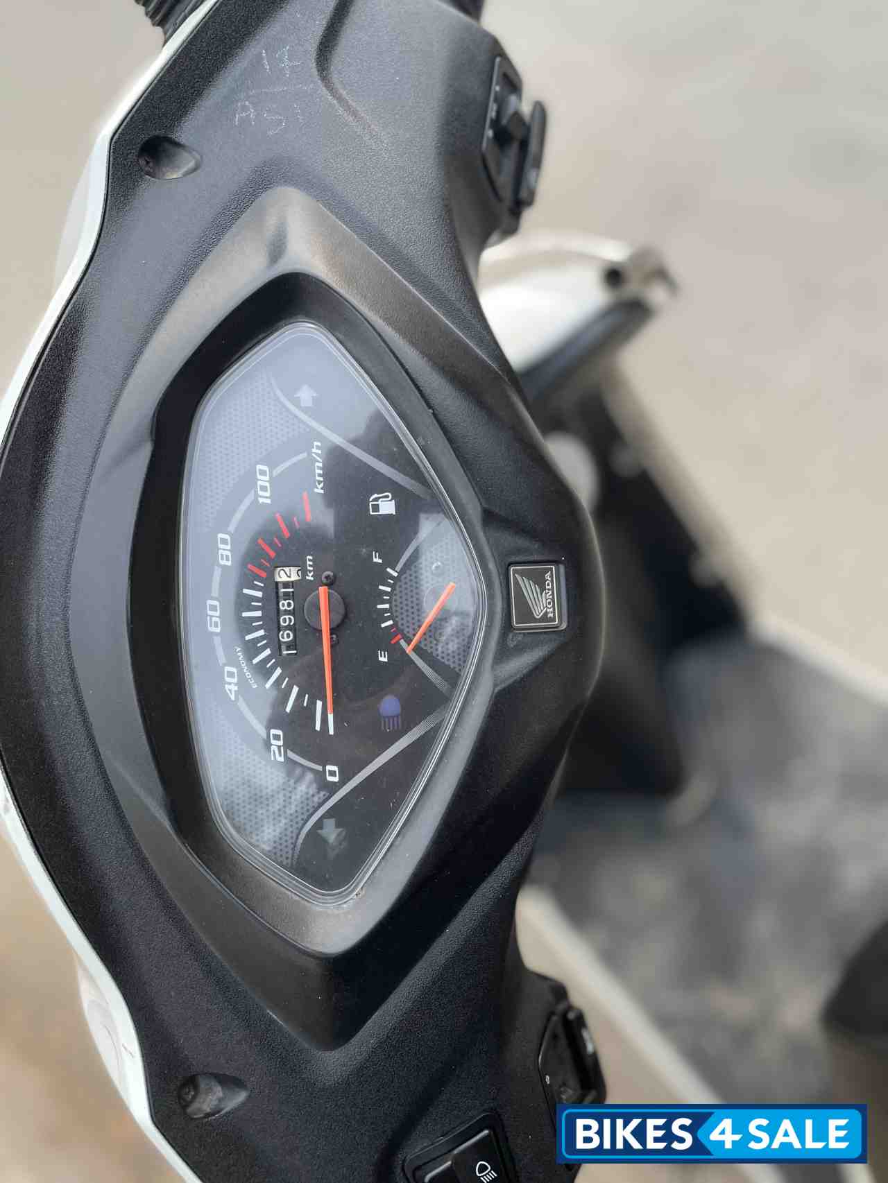 White Honda Activa 3G