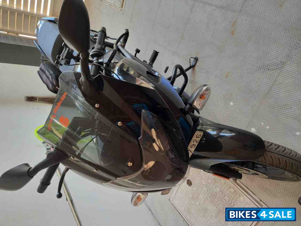 Bajaj Pulsar 220F BS6