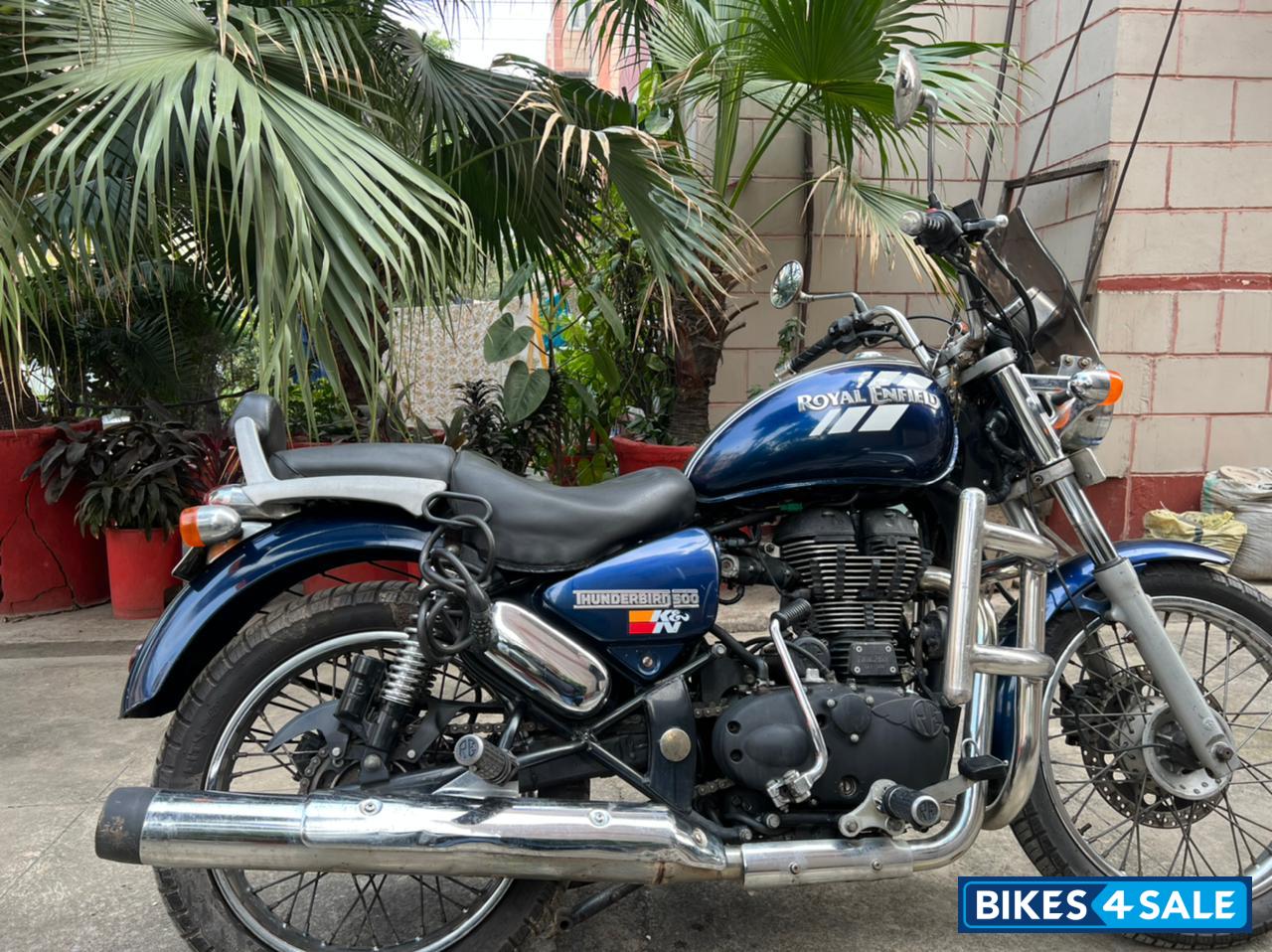 Blue Royal Enfield Thunderbird 500