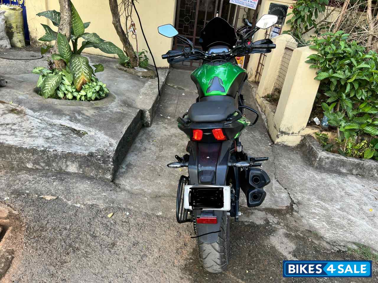 Bajaj Dominar 400 ABS BS6