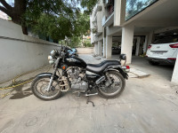 Black Royal Enfield Thunderbird 350