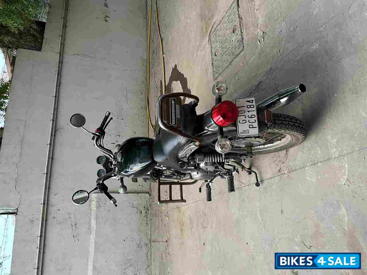 Black Royal Enfield Thunderbird 350